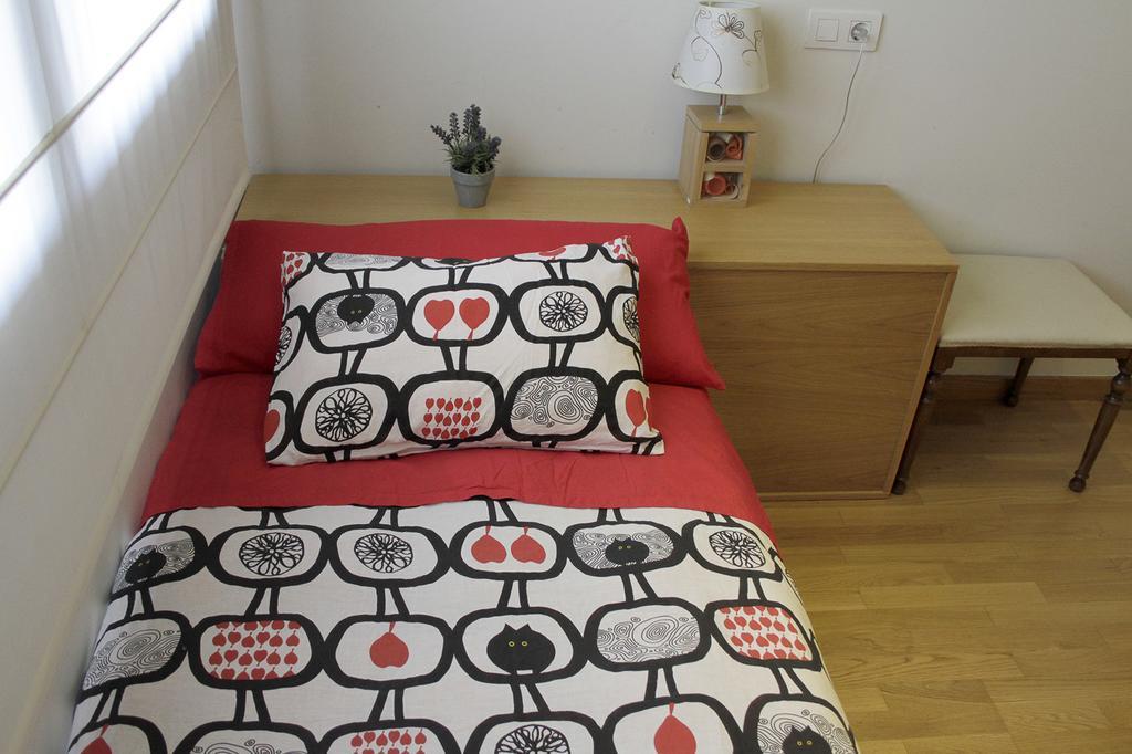Apartment Familiar Barcelona Bagian luar foto