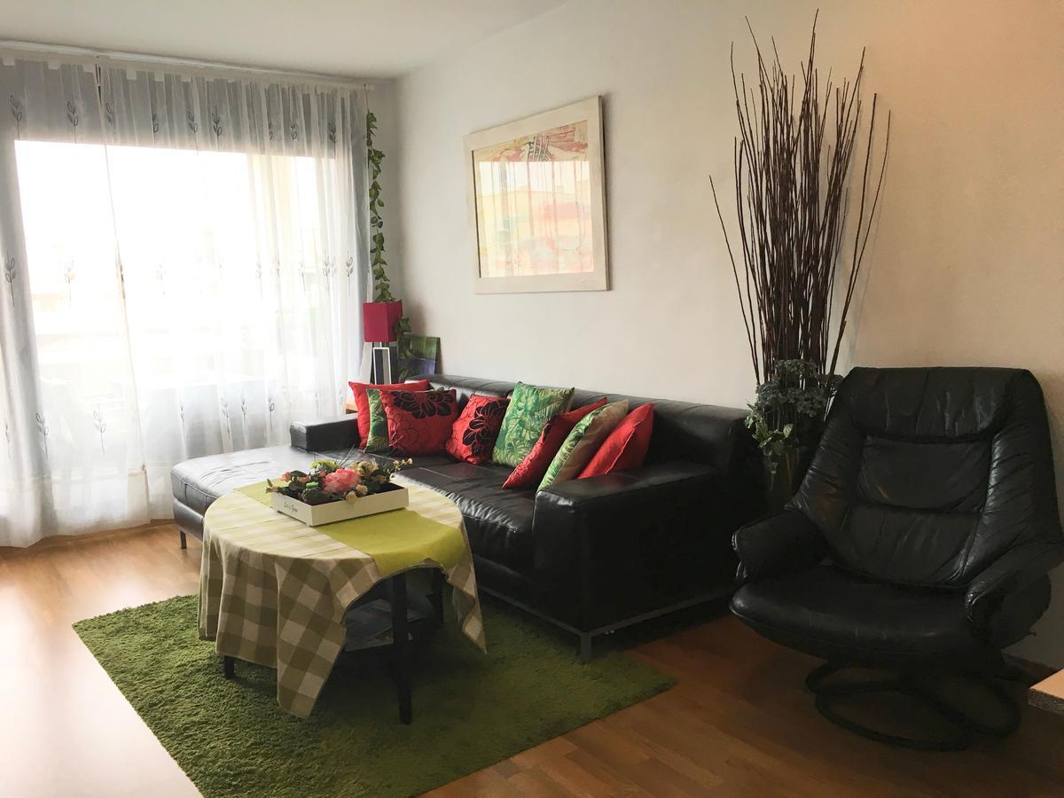 Apartment Familiar Barcelona Bagian luar foto