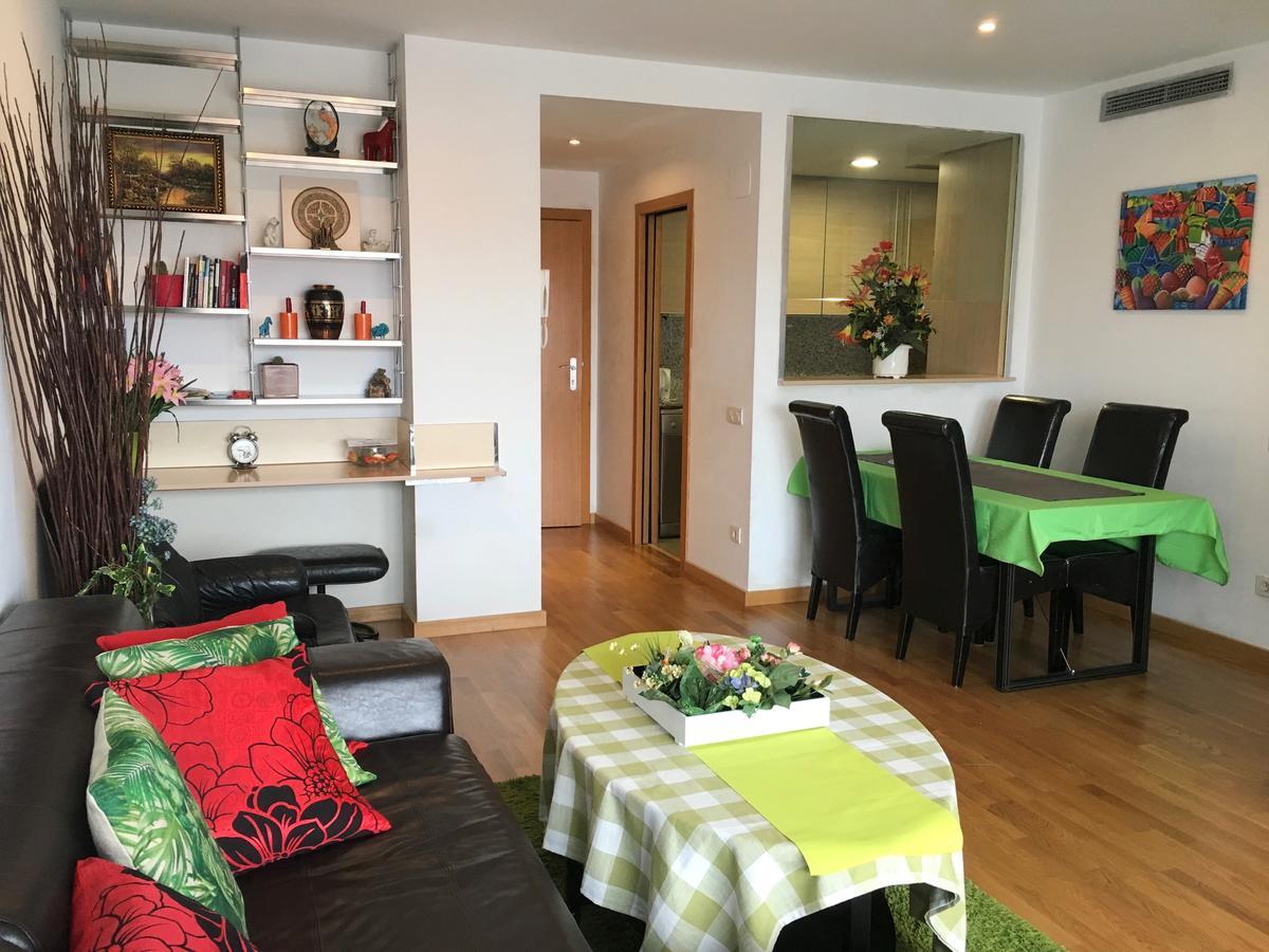Apartment Familiar Barcelona Bagian luar foto
